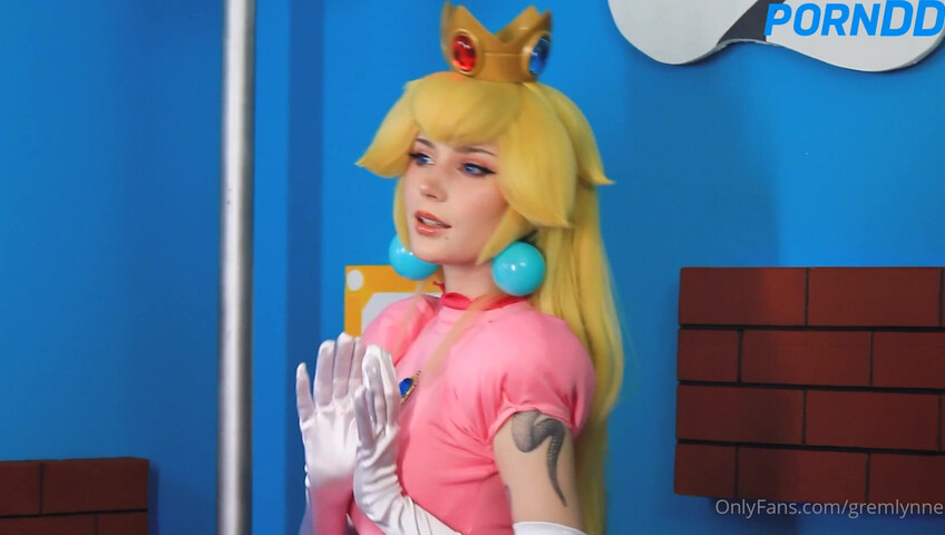 Gremlynne - How I Spend My Time While Waiting For Mario.