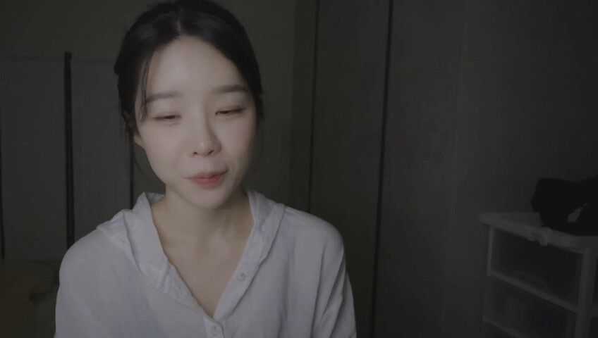 ASMR Yeonchu - Straw to the Ear – Mouth Sounds ASMR