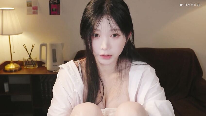 ASMR Yoon Ying - 1 March 2026 - Real Voice Call 2 | 마라맛 영통 어떤뎅???? (후시 없음)