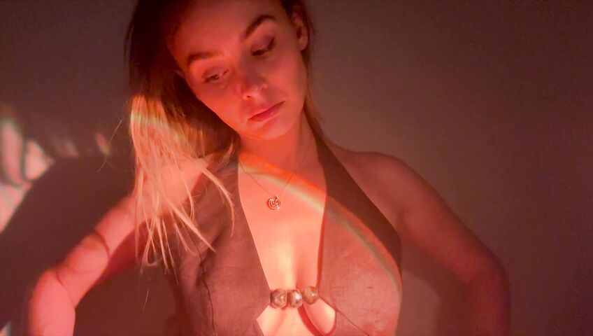 Simply Kel ASMR - Gentle Skin Scratching Brushing, Fabric Sounds, Collarbone Tapping & Massage