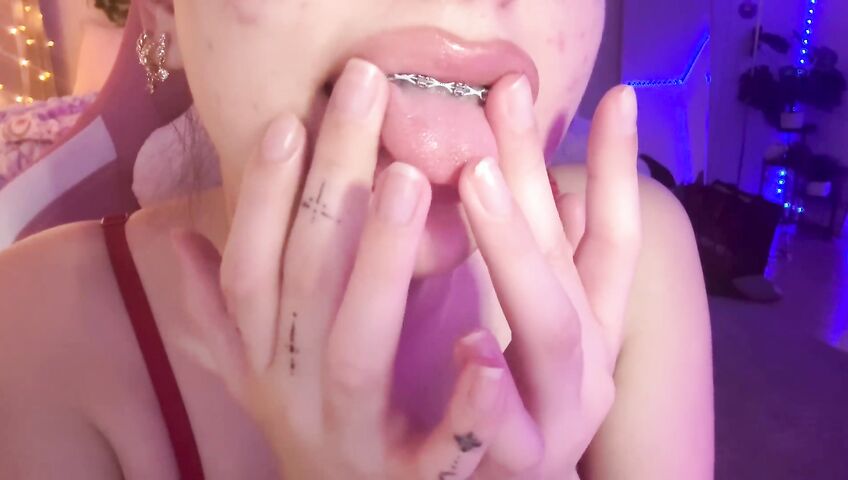 Wahonay ASMR - Lens Licking In Red Bra