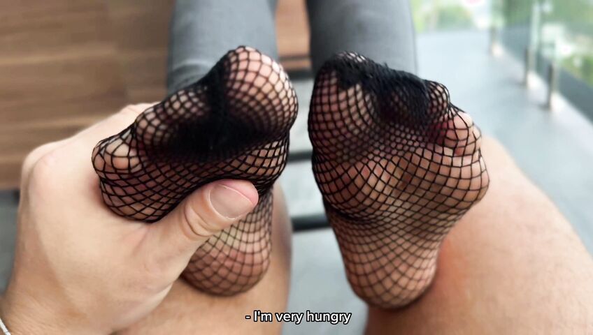 Sweetie Fox - Redhead Footjob After Foot Massage Fucks and Gets Cum On Feet