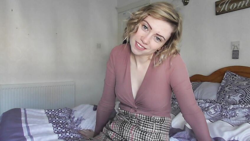 Jodie Marie ASMR - GF Roleplay | After Work