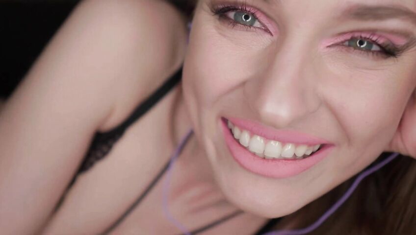 Zoyamur - GIRLFRIEND ASMR ROLEPLAY Kisses Personal Attention ASMR