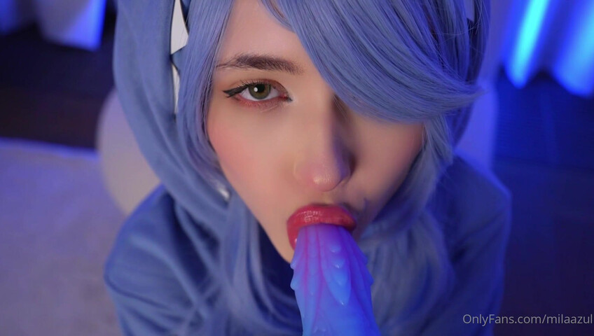 Mila Azul - Fucks herself with a tentacle